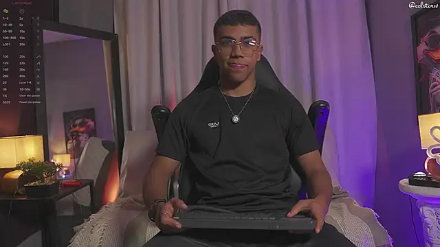 Snapshot of Colstorw_ chatting on March 10, 2026, 10:08 am Colstorw online show from March 10, 2026, 10:08 am