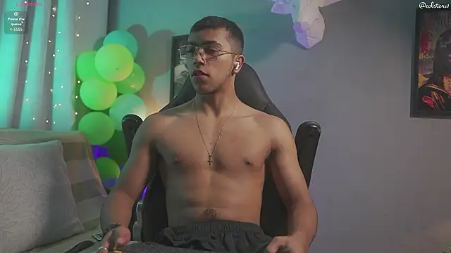 Snapshot of Colstorw_ chatting on March 16, 2026, 10:08 am Colstorw online show from March 16, 2026, 10:08 am