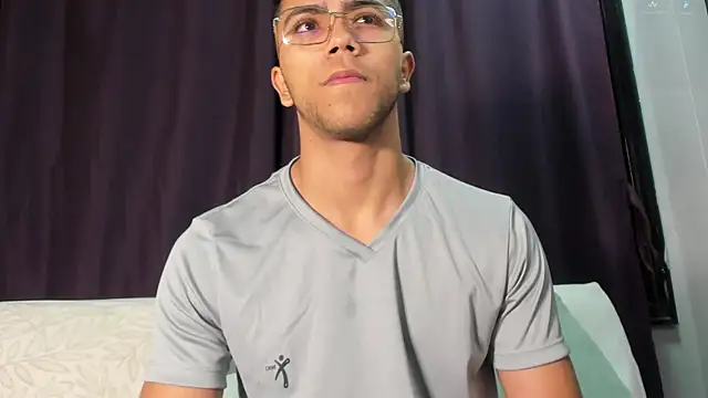 Colstorw  online show from December 2, 2025, 10:17 am