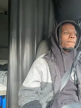 Snapshot of Sir-Tucker chatting on March 18, 2025, 8:59 pm Sir-Tucker online show from March 18, 2025, 8:59 pm