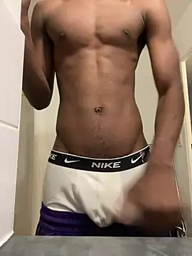 Snapshot of Renoirmonter chatting on February 5, 2026, 1:40 pm Renoirmonter online show from February 5, 2026, 1:40 pm