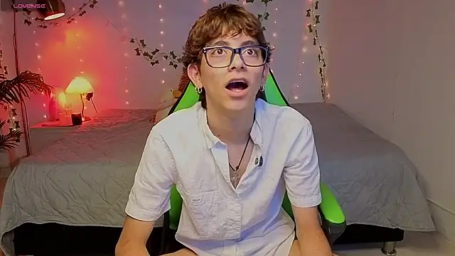 Matty Sparkk online show from August 3, 2026, 1:39 pm