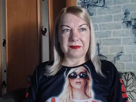 Snapshot of Lillia_Ray chatting on April 25, 2026, 1:41 pm Lillia Ray online show from April 25, 2026, 1:41 pm
