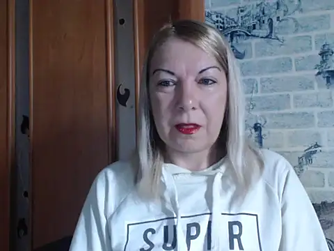 Snapshot of Lillia_Ray chatting on April 30, 2026, 6:20 am Lillia Ray online show from April 30, 2026, 6:20 am