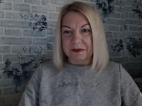 Lillia Ray online show from October 13, 2025, 5:53 am