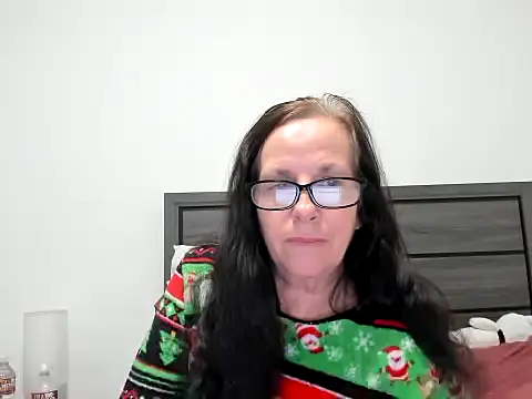 peachgoddess online show from December 22, 2025, 4:56 am