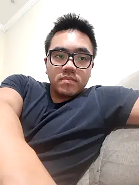 awesometeacher33 online show from March 19, 2025, 7:17 pm