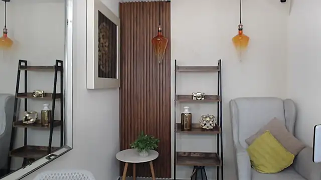 Snapshot of Coral_Lise chatting on November 20, 2025, 11:11 am Coral Lise online show from November 20, 2025, 11:11 am