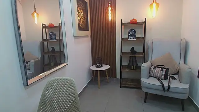 Snapshot of Coral_Lise chatting on October 25, 2025, 11:09 am Coral Lise online show from October 25, 2025, 11:09 am