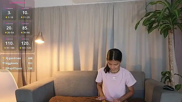 YuliethPetite online show from January 9, 2026, 11:17 am