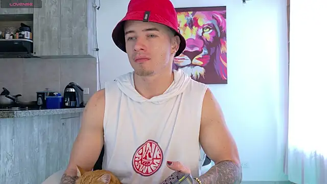 Snapshot of Ryannblue07 chatting on October 19, 2025, 5:48 pm Ryannblue07 online show from October 19, 2025, 5:48 pm