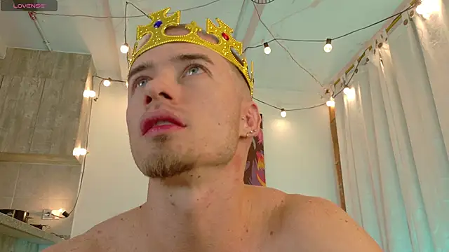 Snapshot of Ryannblue07 chatting on November 10, 2025, 11:54 pm Ryannblue07 online show from November 10, 2025, 11:54 pm