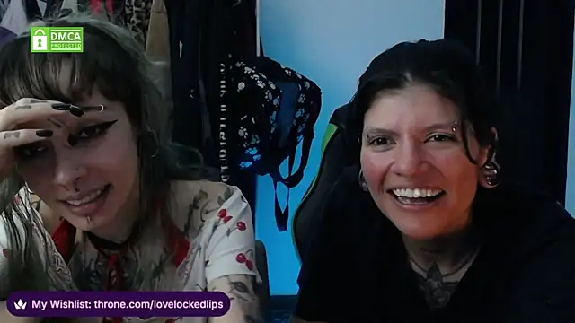Snapshot of lovelockedlips chatting on May 23, 2026, 4:00 am lovelockedlips online show from May 23, 2026, 4:00 am