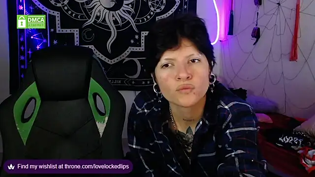 lovelockedlips online show from October 18, 2025, 2:46 am