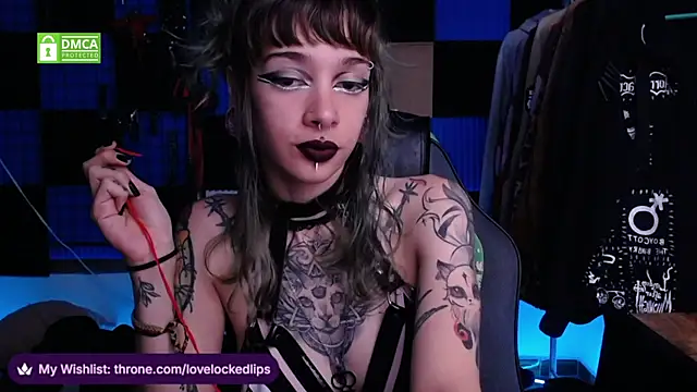 Snapshot of lovelockedlips chatting on May 17, 2026, 3:01 pm lovelockedlips online show from May 17, 2026, 3:01 pm