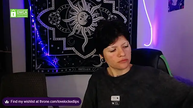 lovelockedlips online show from October 5, 2025, 2:02 am