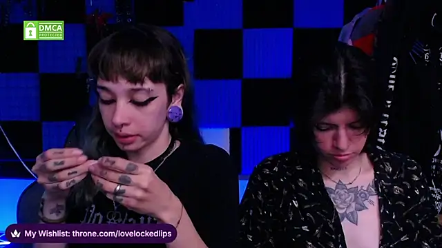 Snapshot of lovelockedlips chatting on May 8, 2026, 6:12 pm lovelockedlips online show from May 8, 2026, 6:12 pm