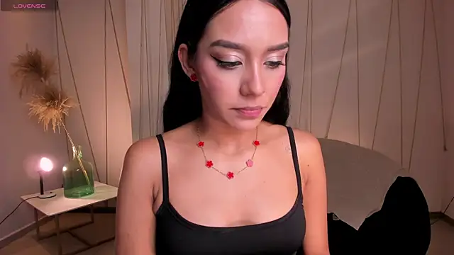 Snapshot of AmaliaCrus chatting on June 23, 2026, 8:07 pm AmaliaCrus online show from June 23, 2026, 8:07 pm