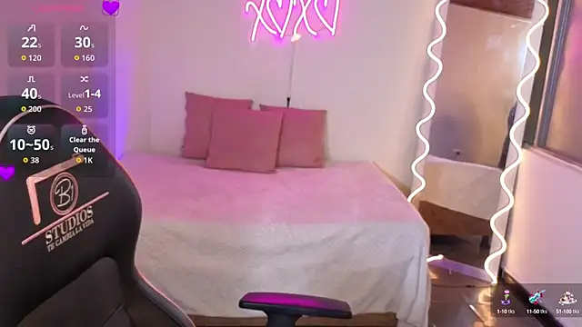 Snapshot of Malory_tay1 chatting on October 8, 2025, 7:14 pm Malory tay1 online show from October 8, 2025, 7:14 pm