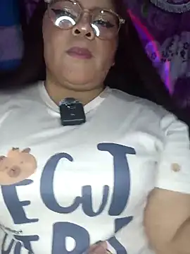 Snapshot of Trilyn25 chatting on October 31, 2025, 3:03 am Trilyn25 online show from October 31, 2025, 3:03 am