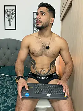 Snapshot of Maximiliano_ford chatting on May 6, 2026, 5:17 pm Maximiliano ford online show from May 6, 2026, 5:17 pm