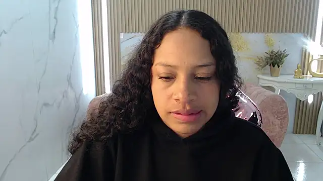 zhara rose s online show from March 18, 2025, 6:17 am