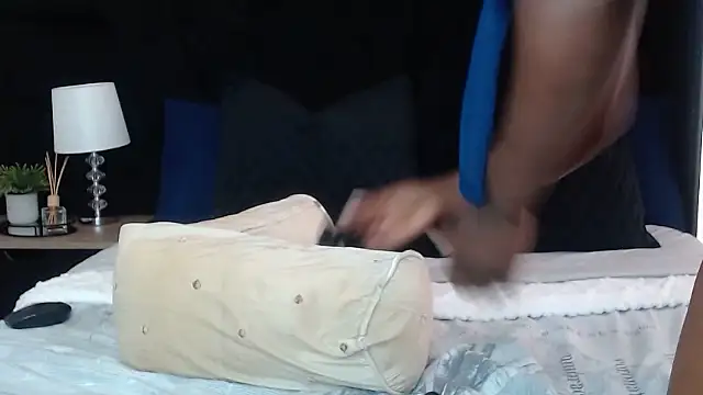 Snapshot of sexdevolxx chatting on November 12, 2025, 6:06 am sexdevolxx online show from November 12, 2025, 6:06 am