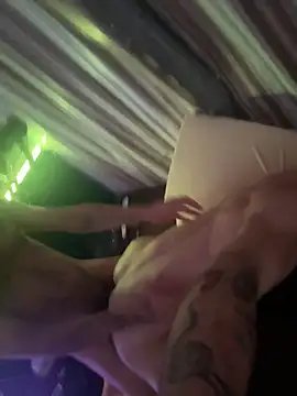 Deix4eupens4r online show from February 16, 2026, 8:18 pm