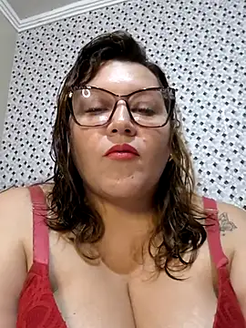Snapshot of veludolunar chatting on March 18, 2025, 9:43 pm veludolunar online show from March 18, 2025, 9:43 pm