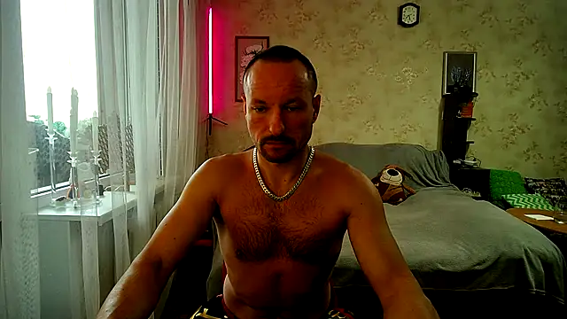 Masya MaxUA online show from October 1, 2025, 8:19 am