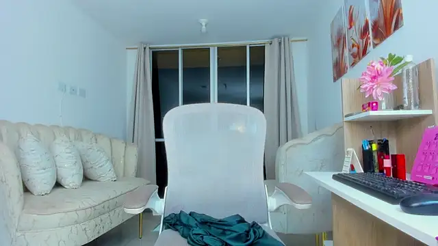 karol f00x online show from February 20, 2026, 1:02 am