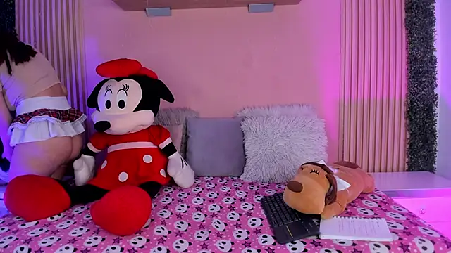 Sophie joyy online show from December 19, 2025, 3:54 am