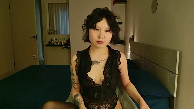 Snapshot of SamDevore chatting on March 17, 2025, 1:39 pm SamDevore online show from March 17, 2025, 1:39 pm