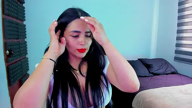 Snapshot of hannarusso chatting on March 9, 2026, 8:01 pm hannarusso online show from March 9, 2026, 8:01 pm