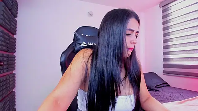 Snapshot of hannarusso chatting on February 5, 2026, 10:05 pm hannarusso online show from February 5, 2026, 10:05 pm