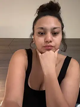 Snapshot of hoesluvcedes chatting on July 20, 2026, 8:43 am hoesluvcedes online show from July 20, 2026, 8:43 am