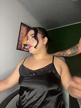 pareja curiosa19 online show from June 14, 2026, 1:24 am