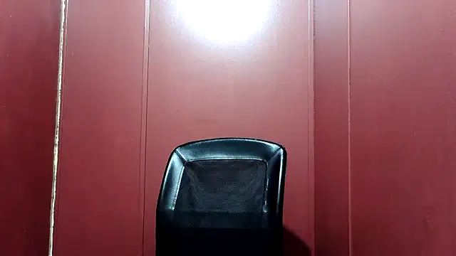 bwcizThrobbing online show from October 31, 2025, 10:16 pm