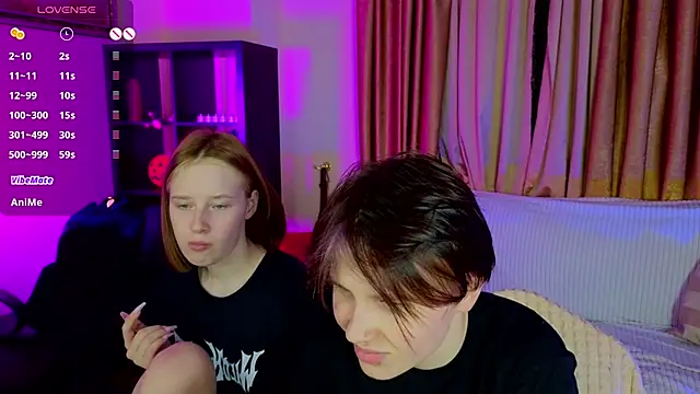 Snapshot of Tara_Lawson chatting on November 10, 2025, 11:48 am Tara Lawson online show from November 10, 2025, 11:48 am