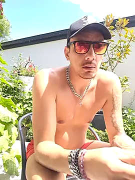 TAIZ69WORLD online show from February 6, 2026, 1:23 am