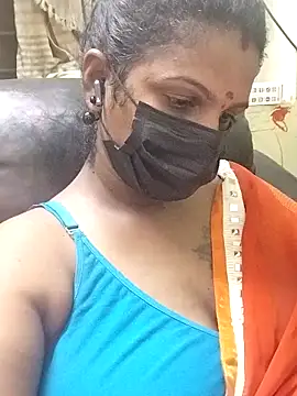 Snapshot of poojaa-rani chatting on November 2, 2025, 5:40 pm poojaa-rani online show from November 2, 2025, 5:40 pm