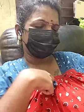 Snapshot of poojaa-rani chatting on November 19, 2025, 6:08 pm poojaa-rani online show from November 19, 2025, 6:08 pm