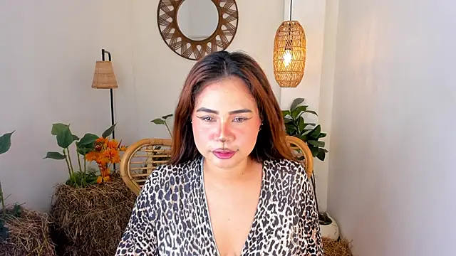 Andressa carpio online show from April 12, 2026, 3:21 am