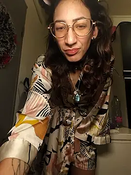 Snapshot of meletalex chatting on December 14, 2025, 5:24 am meletalex online show from December 14, 2025, 5:24 am