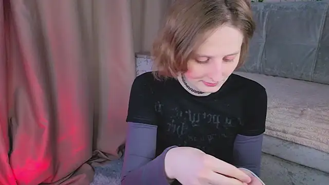 c0ralynx online show from April 21, 2026, 4:46 pm