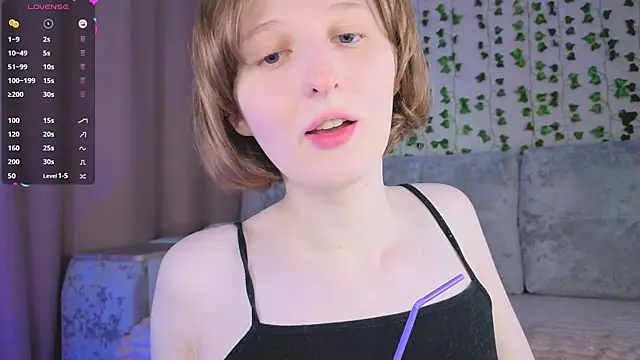 c0ralynx online show from April 29, 2026, 6:36 pm