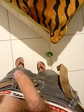 Dglo0000 online show from February 28, 2026, 4:45 am