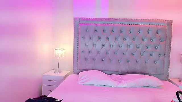 Lia adamsss online show from March 6, 2026, 3:45 am