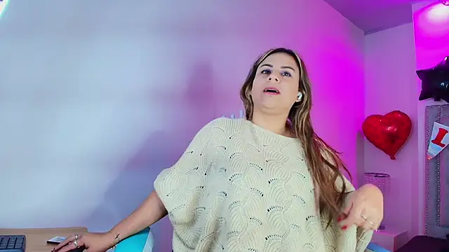 Lia adamsss online show from February 12, 2026, 3:28 am