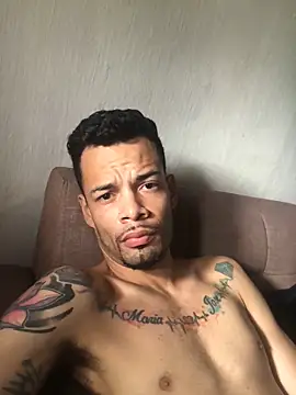 HenriquePhn online show from June 9, 2026, 1:01 pm